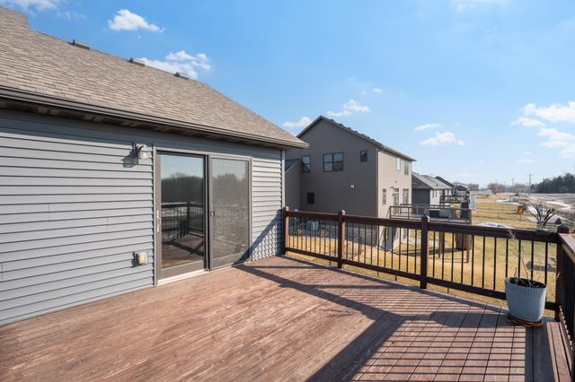 2260 Starburst Drive SW, Rochester, MN 55902