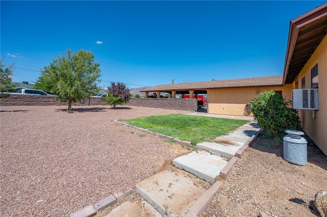 4100 N Skylark Road, Kingman, AZ 86409