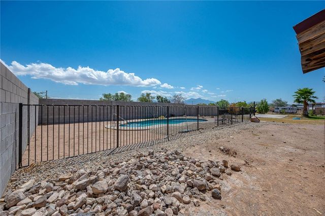 4100 N Skylark Road, Kingman, AZ 86409