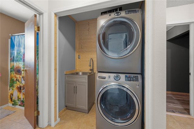 4100 N Skylark Road, Kingman, AZ 86409