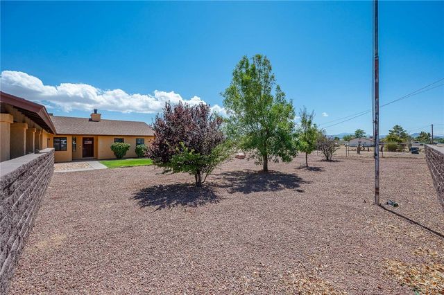4100 N Skylark Road, Kingman, AZ 86409