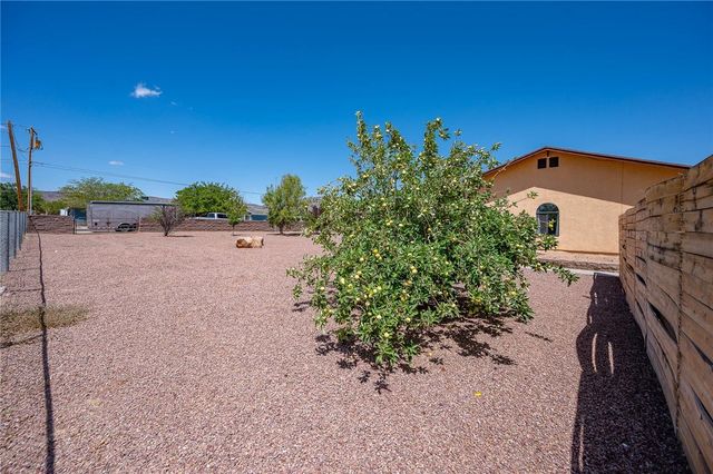 4100 N Skylark Road, Kingman, AZ 86409