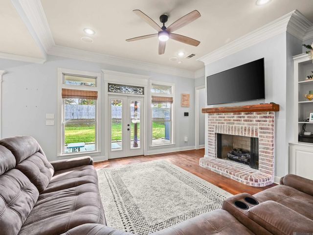 19910 Stone Hill Dr, Denham Springs, LA 70726