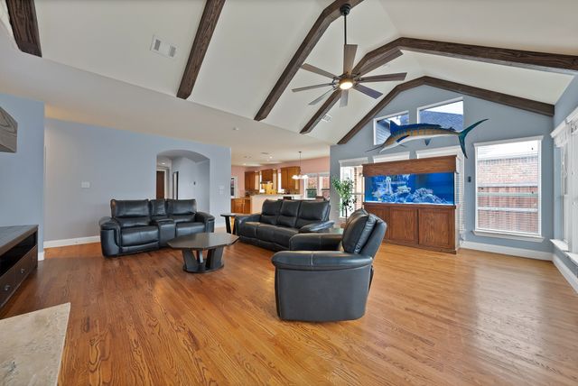 6959 Seabreeze Drive, Grand Prairie, TX 75054