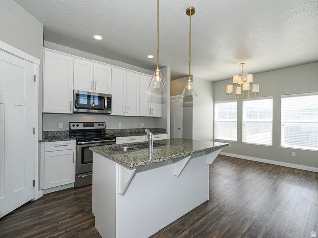 702 E 380 N, Vineyard, UT 84058
