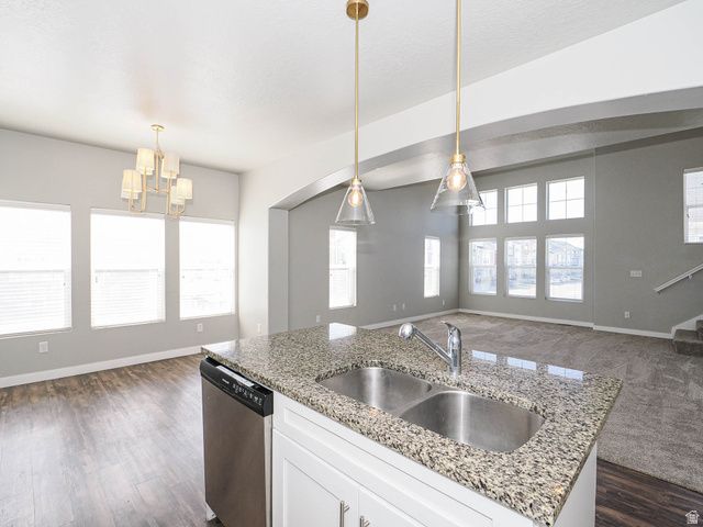 702 E 380 N, Vineyard, UT 84058