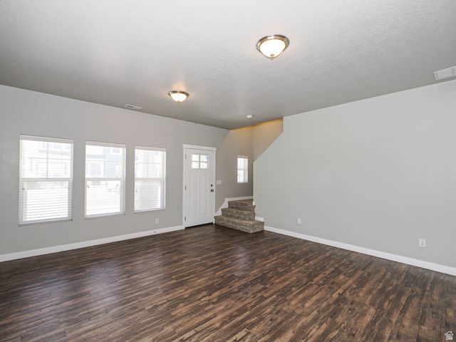 702 E 380 N, Vineyard, UT 84058