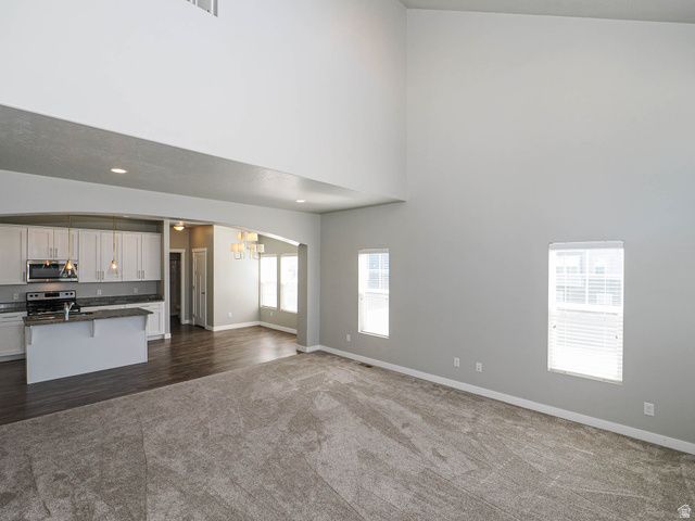 702 E 380 N, Vineyard, UT 84058