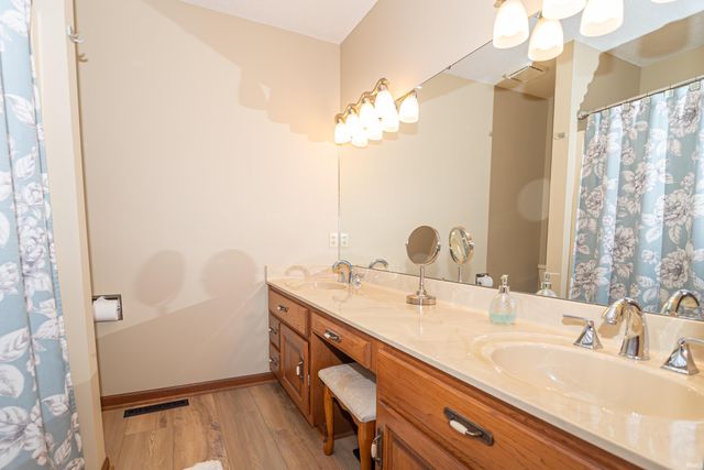 6409 Margot Way, Fort Wayne, IN 46835