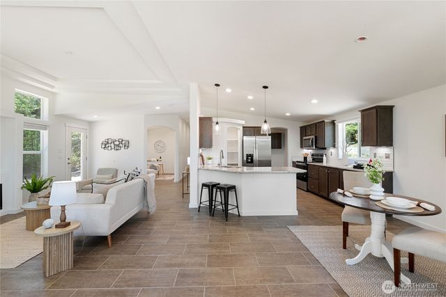 160 E Spruce Street, Union, WA 98592