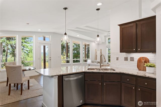 160 E Spruce Street, Union, WA 98592