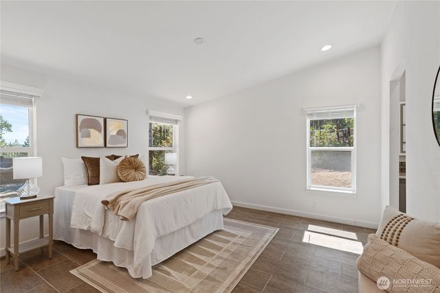 160 E Spruce Street, Union, WA 98592