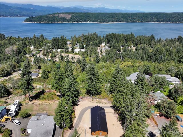 160 E Spruce Street, Union, WA 98592