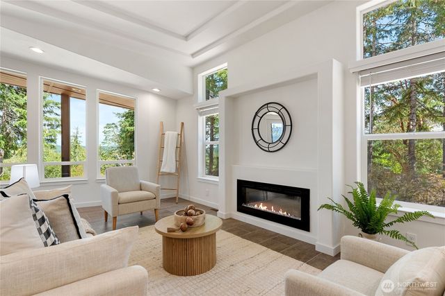 160 E Spruce Street, Union, WA 98592