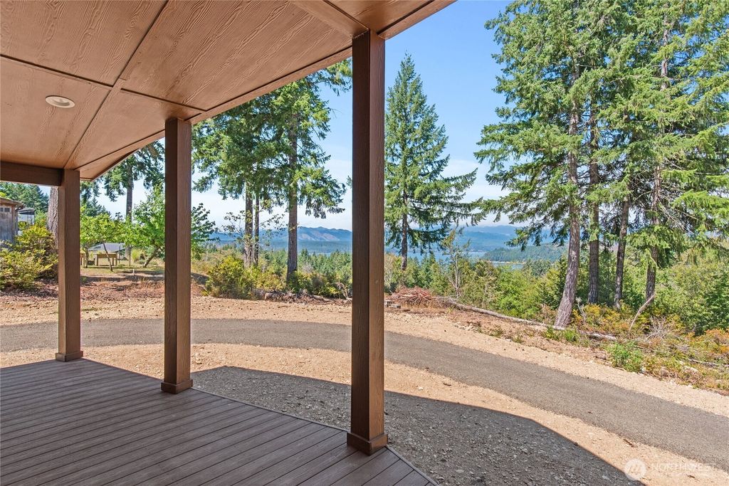 160 E Spruce Street, Union, WA 98592