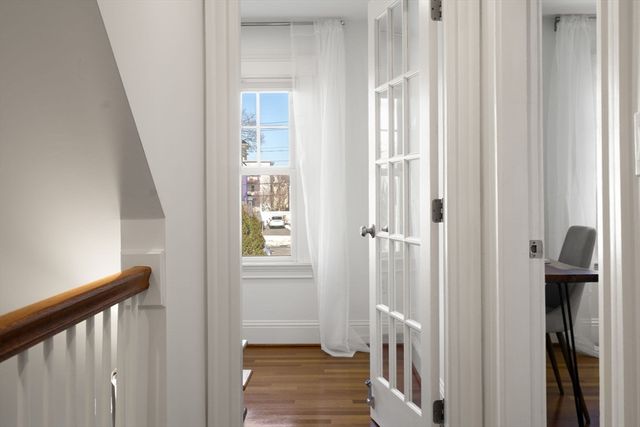 39 Oak St 39B, Somerville, MA 02143