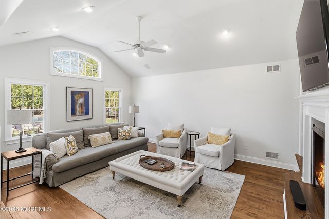 20 Rivers Edge Drive, Little Silver, NJ 07739