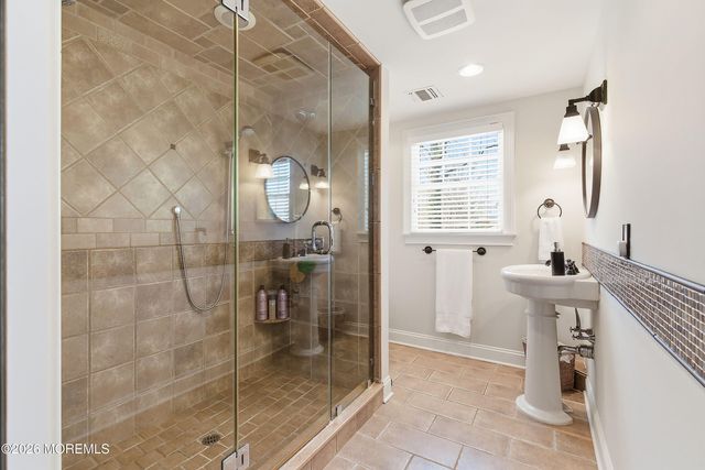 20 Rivers Edge Drive, Little Silver, NJ 07739