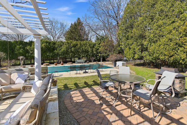 20 Rivers Edge Drive, Little Silver, NJ 07739