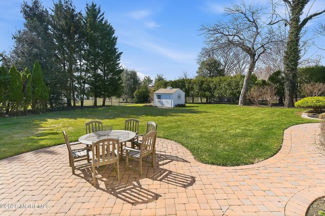 20 Rivers Edge Drive, Little Silver, NJ 07739