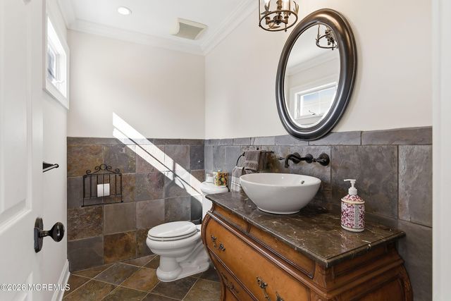 20 Rivers Edge Drive, Little Silver, NJ 07739