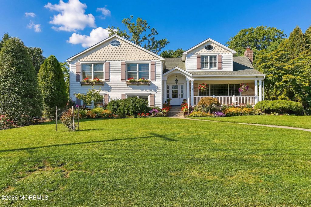 20 Rivers Edge Drive, Little Silver, NJ 07739