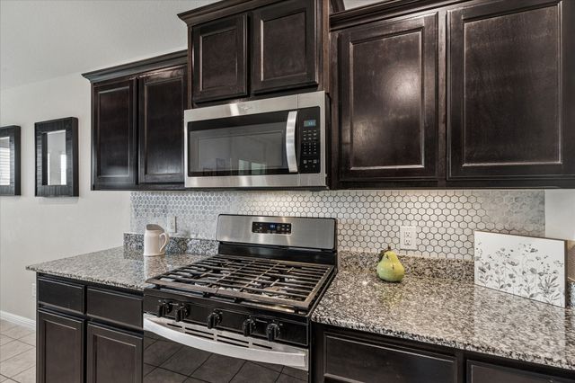 5913 Silverjack Trail, Denton, TX 76226