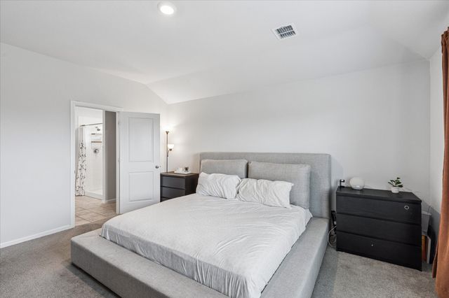 5913 Silverjack Trail, Denton, TX 76226