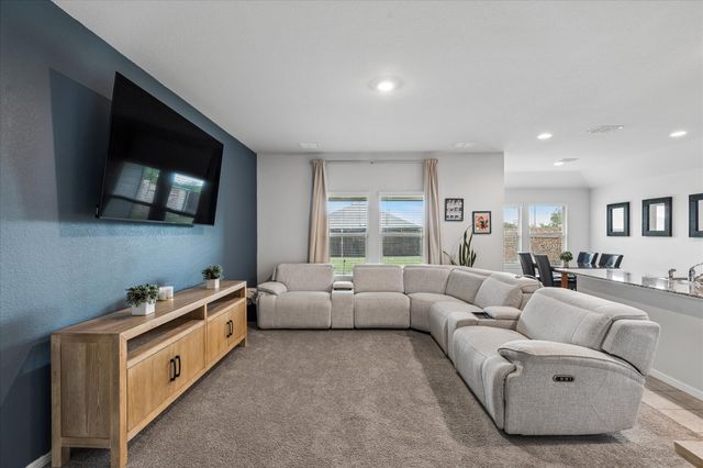 5913 Silverjack Trail, Denton, TX 76226