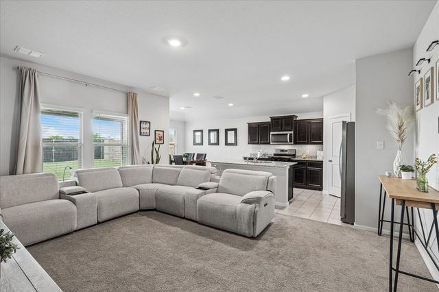 5913 Silverjack Trail, Denton, TX 76226