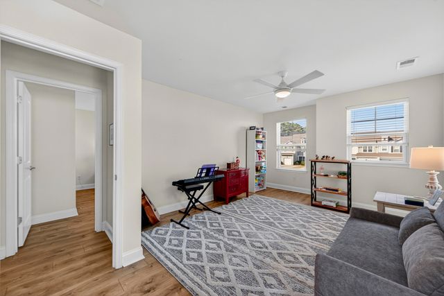 2568 Kingsfield Street, Mount Pleasant, SC 29466