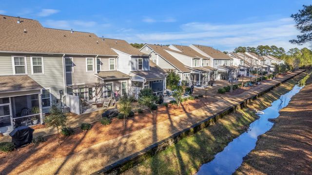 2568 Kingsfield Street, Mount Pleasant, SC 29466