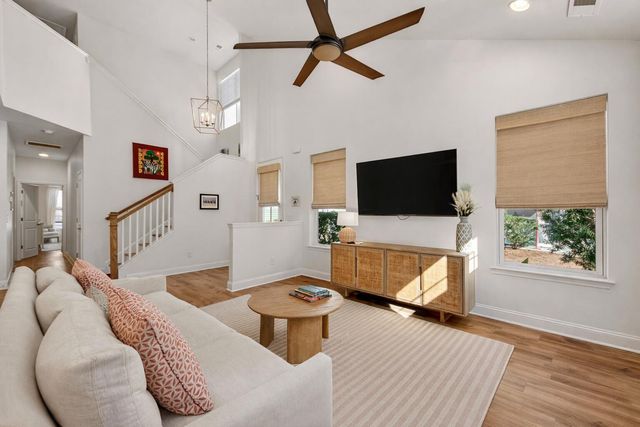 2568 Kingsfield Street, Mount Pleasant, SC 29466