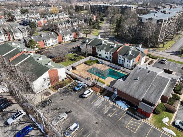 1203 WYNDHAM Court 105, Palatine, IL 60074