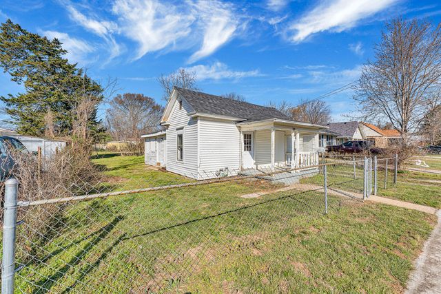 2009 N Park Avenue, Springfield, MO 65803