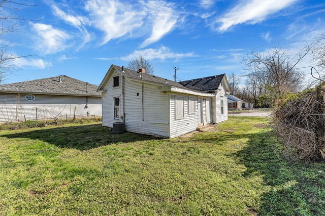 2009 N Park Avenue, Springfield, MO 65803