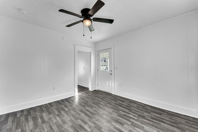 2009 N Park Avenue, Springfield, MO 65803