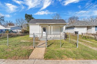 2009 N Park Avenue, Springfield, MO 65803