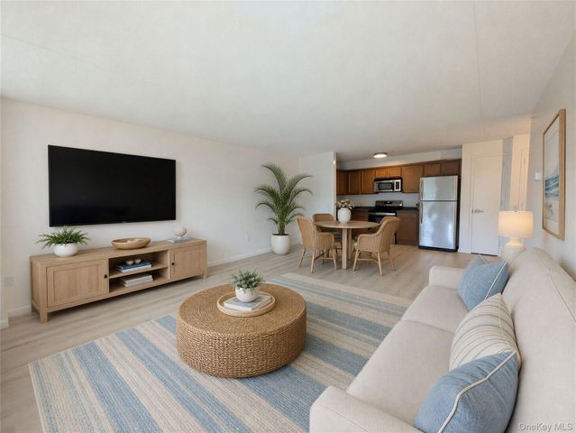 221 Beach 80th Street 3D, Rockaway Beach, NY 11693