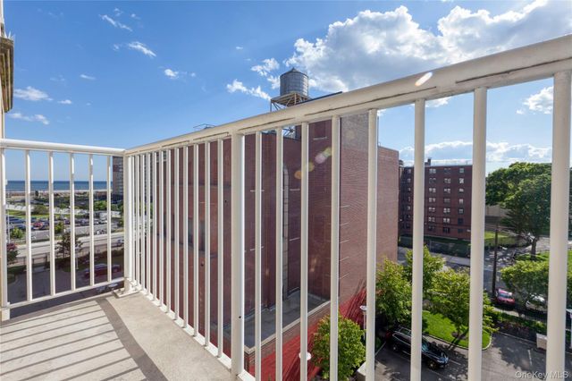 221 Beach 80th Street 3D, Rockaway Beach, NY 11693