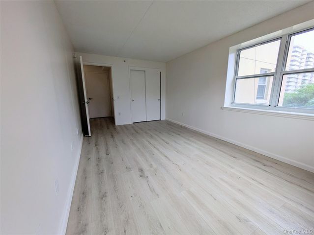 221 Beach 80th Street 3D, Rockaway Beach, NY 11693