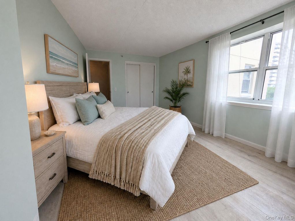 221 Beach 80th Street 3D, Rockaway Beach, NY 11693