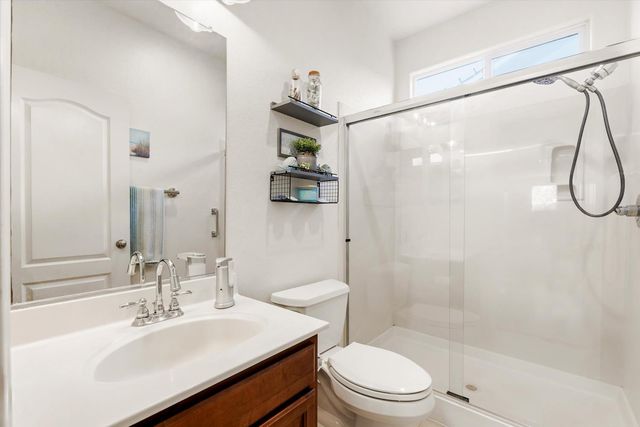 1402 Turnbridge Way, Plumas Lake, CA 95961