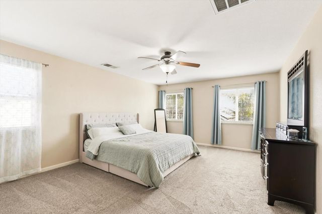 1402 Turnbridge Way, Plumas Lake, CA 95961