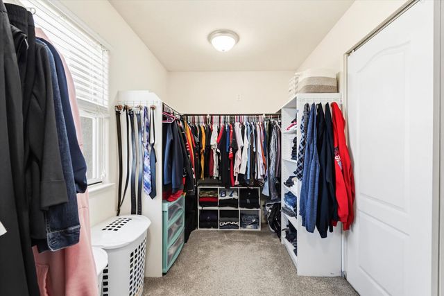 1402 Turnbridge Way, Plumas Lake, CA 95961