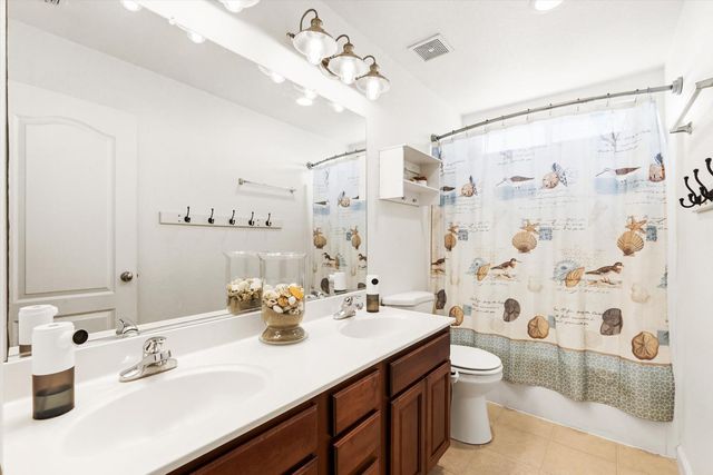 1402 Turnbridge Way, Plumas Lake, CA 95961