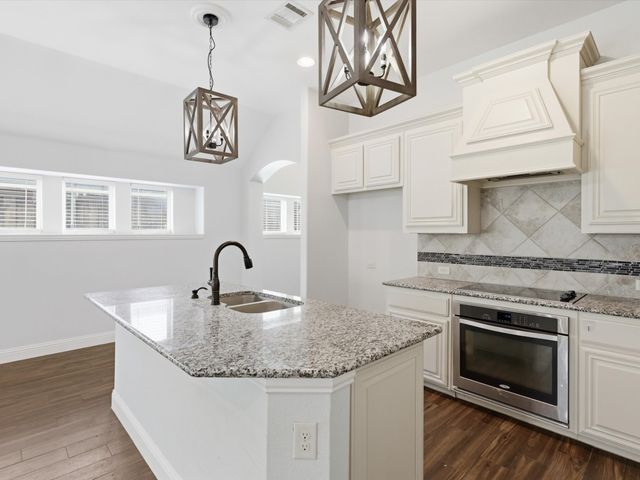 8113 Spitfire Trail, Aubrey, TX 76227