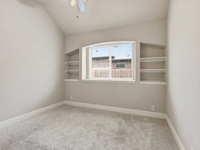 8113 Spitfire Trail, Aubrey, TX 76227