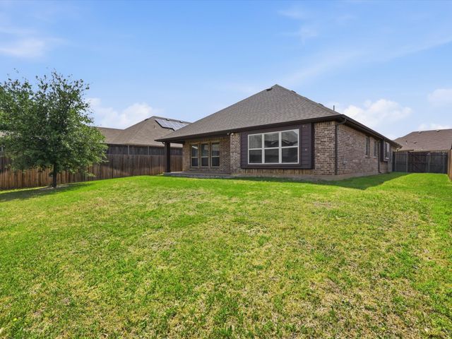 8113 Spitfire Trail, Aubrey, TX 76227