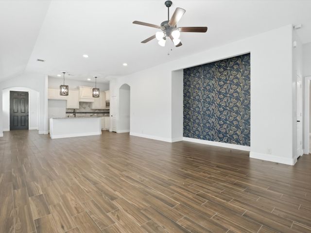 8113 Spitfire Trail, Aubrey, TX 76227